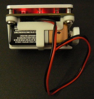 Seitenansicht des Endprodukts: 3 Teile mussten verschraubt werden.