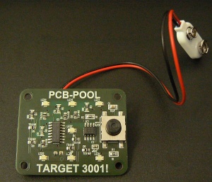 Der Anschlussclip für die Spannungsversorgung ist angelötet. Eine professionelle Leiterplatte incl. Bestückung ist entstanden.